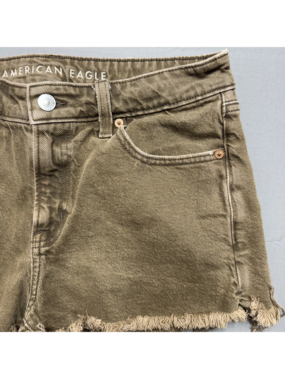 American Eagle Women Denim Shorts Cotton Brown Raw Hem Size 6 Casual - Picture 2 of 11